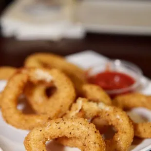 onion rings and ketchup