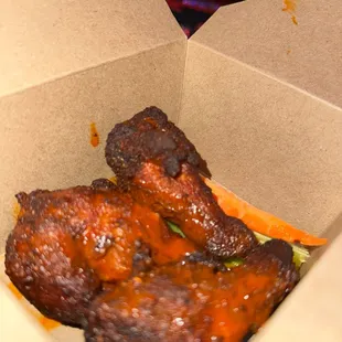 Overcooked dry wings with no moist dipping sauce to be seen. Don&apos;t go here.