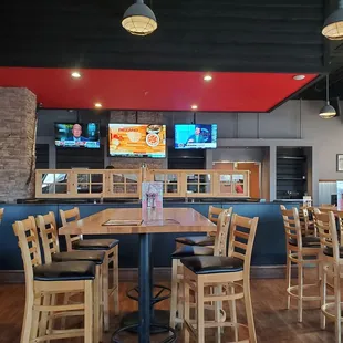 In Front dining room