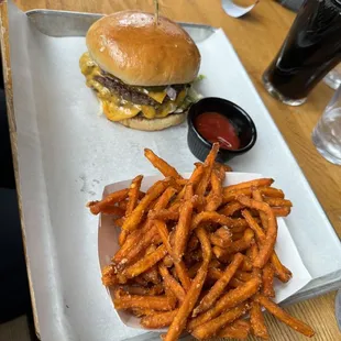 Cheeseburger with Sweet Potato Fries