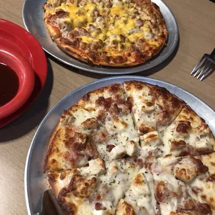 9" cheeseburger and bacon chicken ranch pizzas. Very good!