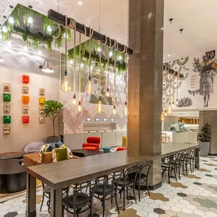 sushi and sashimi, interior