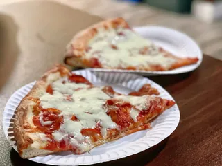 Sabrosa Pizza