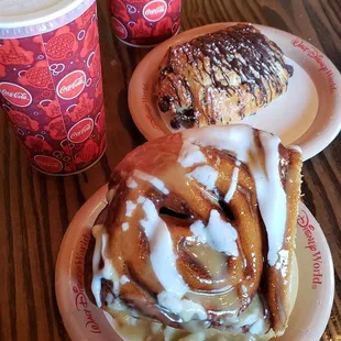 Cinnamon Roll &amp; Chocolate Croissant