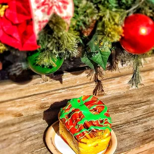 Holiday Cinnamon Bun