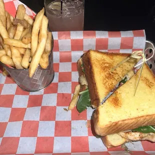 Grilled Chicken Avocado with Fries