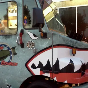Nice details on this food truck!