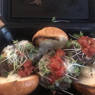 Trio of black and bleu sliders, so good