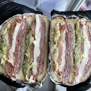 Insane Italian Signature Club