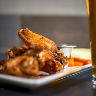 chicken wings and fried chicken, poultry, food, bbq wings, fried chicken, chicken wings, fried chicken wings, bbq chicken, chicken