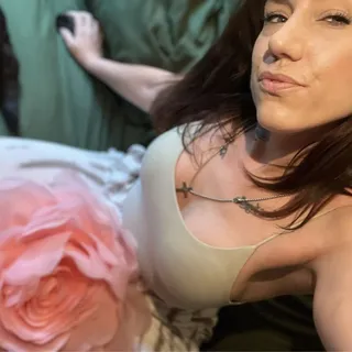 Dexi M.