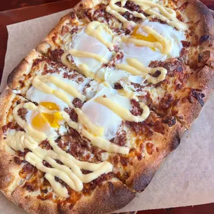 Brunch pizza