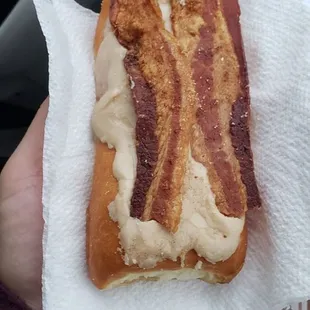 Maple Bacon bar ($2)   The bacon tasted like Chicharrón