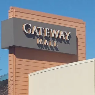 Gateway sign.