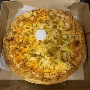 Butter Chicken Pizza