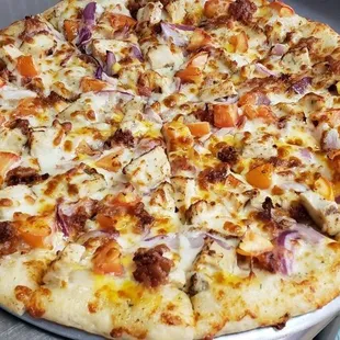 Chicken bacon  with  white  creamy  garlic sauce