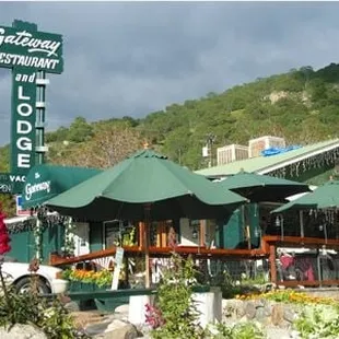 The Gateway Restaurant and Lodge, nestled in the foothills of the Sierra Mountains on the Kaweah River and just minutes away ...