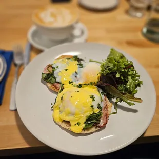 Eggs Benedict