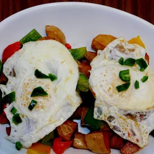 Eggs &amp; breakfast potatoes