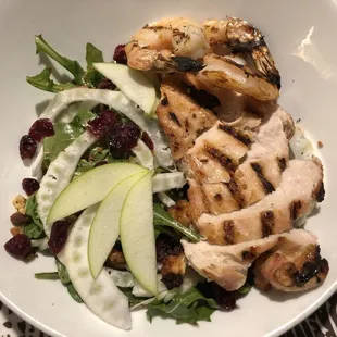 Arugula &amp; Fennel Salad w/Chicken and Shrimp
