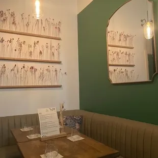 Great ambience that gives the old Yield bar a much-needed makeover.