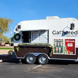 a food truck parked in a parking lot