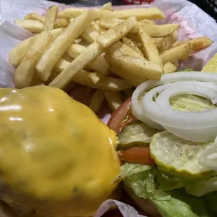 Classic Cheeseburger
