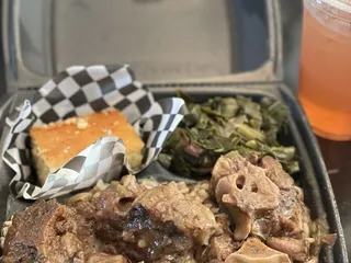 Just Like Momma's Soul Food & Wings.