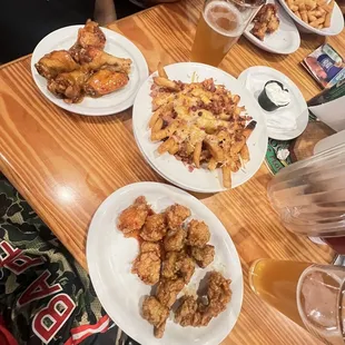 bbq chicken, fried chicken, bbq wings, chicken wings, chicken wings and fried chicken, chicken, fried chicken wings, poultry, food