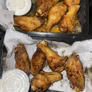 Parmesan garlic Wings - 5 Wings &amp; honey garlic Wings - 5 Wings