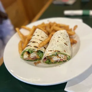 Fried chicken wrap with French fries