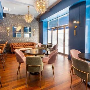 the bar and dining area