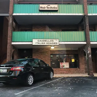 Entrance! (Closed during photo)