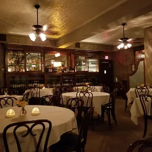 Cozy spot - dining area