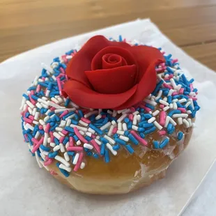 Flower Donut (TikTok: @justandyvu)