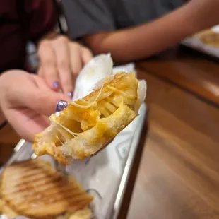 Inside the Classic Mac... Loads of Mac and Cheese.