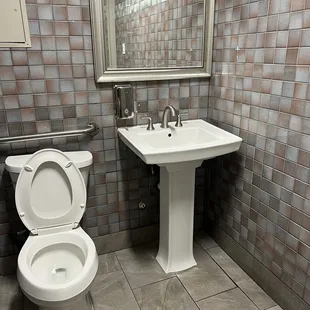 Excellent restrooms!