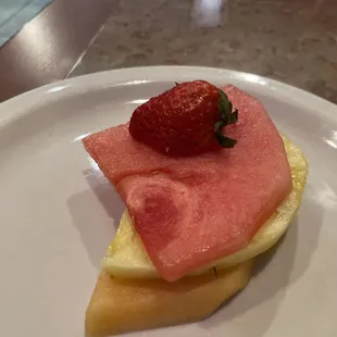 Fruit that comes with the crepe