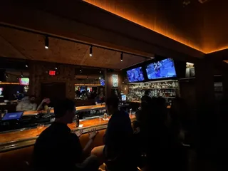 Wally's Bar And Liquor