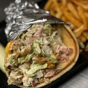 Famous Chicken Strip Pita
