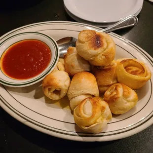 Garlic knots