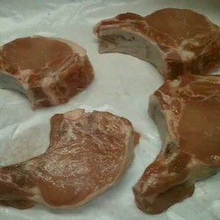 Pork chops custom-cut 1.5&quot; thick