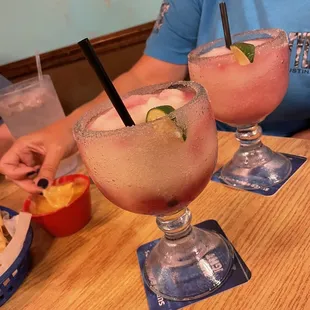 Large swirl frozen Margarita!!!