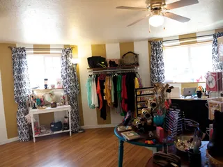 Crown Boutique