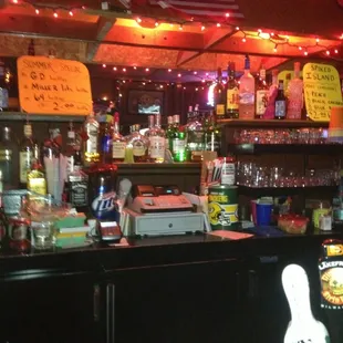 Full bar. New glarus LFB river west ipa and miller lite on tap