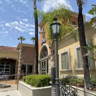 Geezers in Santa Fe Springs California - Front entrance