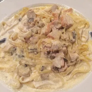 Chicken & Mushroom Fettuccini
