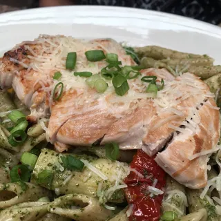 Grilled Chicken Pesto Prima Vera