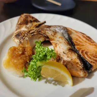 Broiled salmon collar