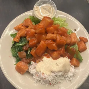 Spicy salmon bowl